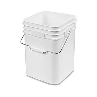 Bucket 4 Gallon Square White